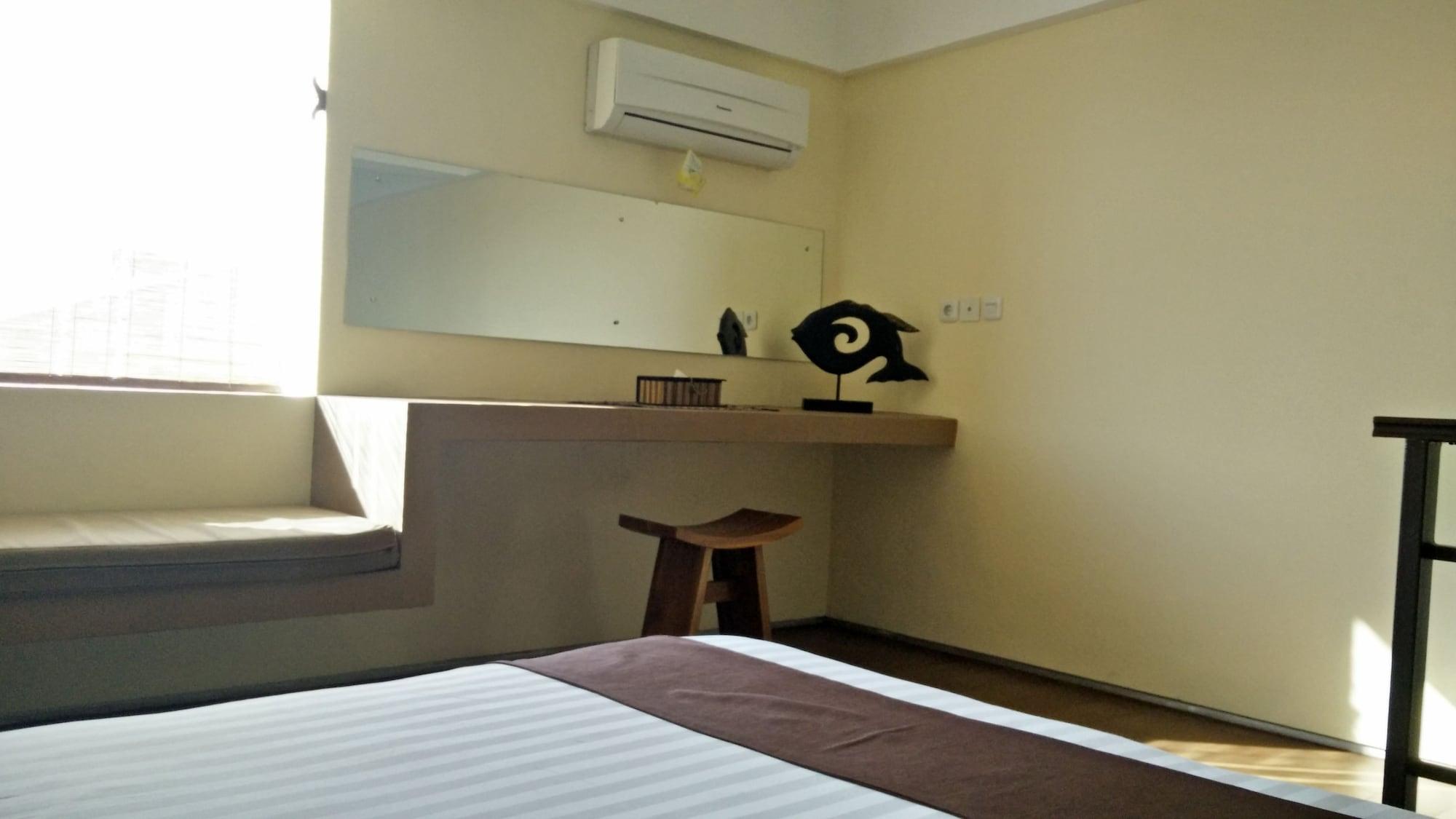Koi Hotel And Residence Денпасар Екстериор снимка