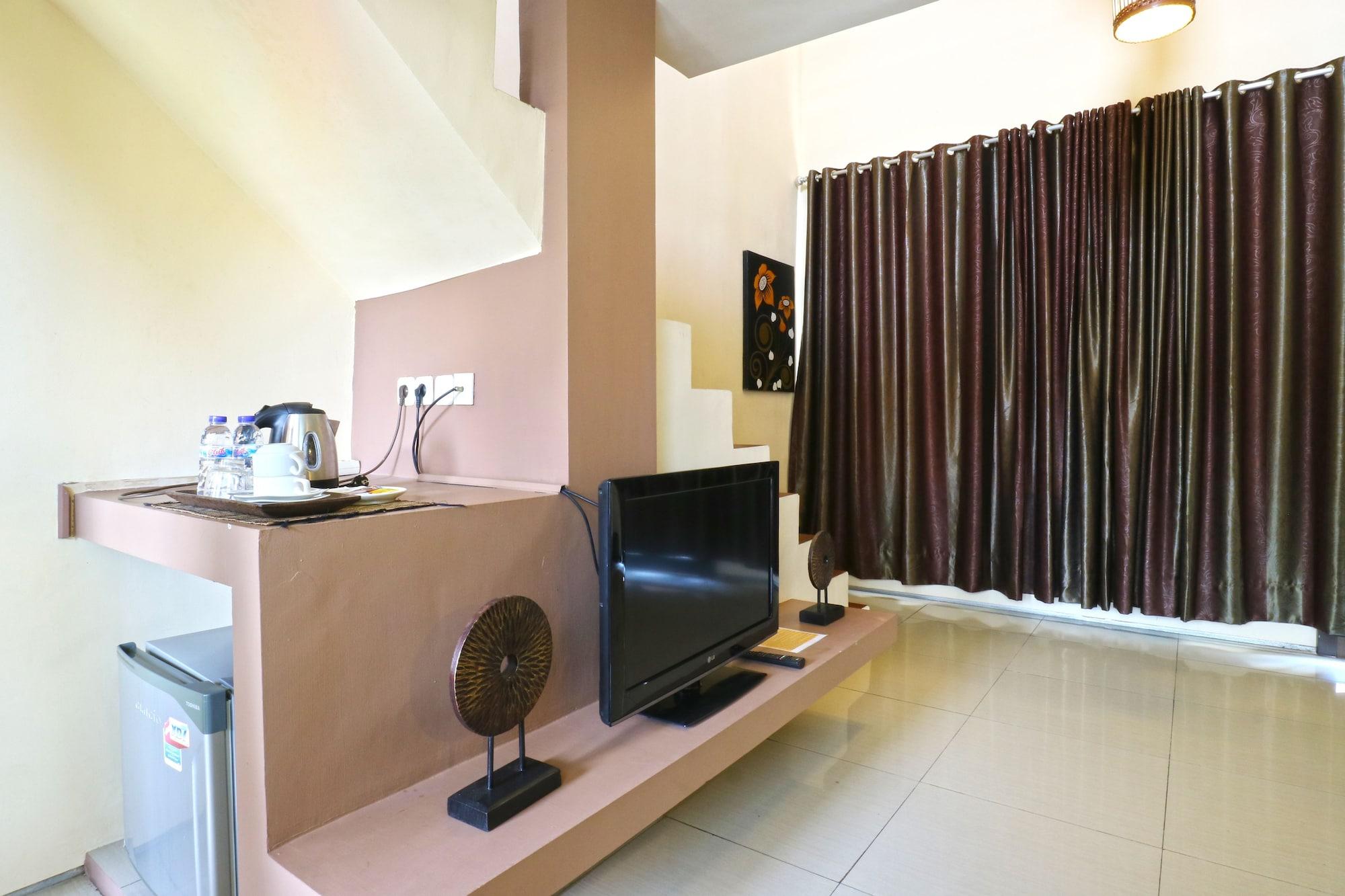 Koi Hotel And Residence Денпасар Екстериор снимка