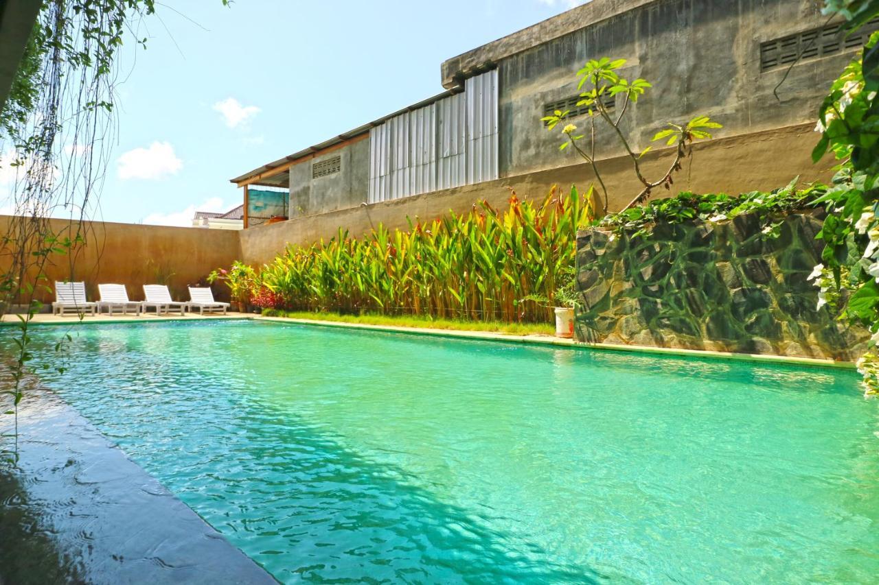 Koi Hotel And Residence Денпасар Екстериор снимка