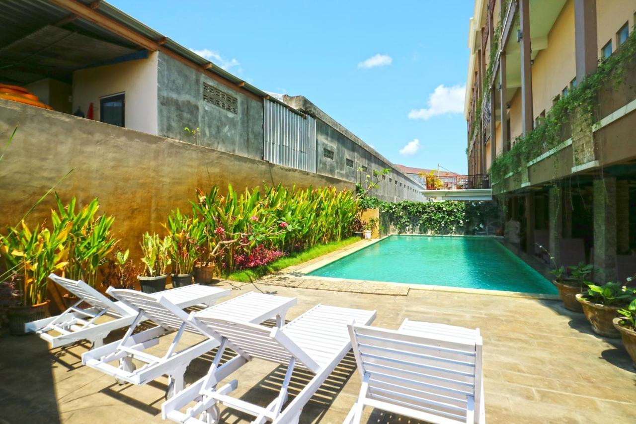 Koi Hotel And Residence Денпасар Екстериор снимка