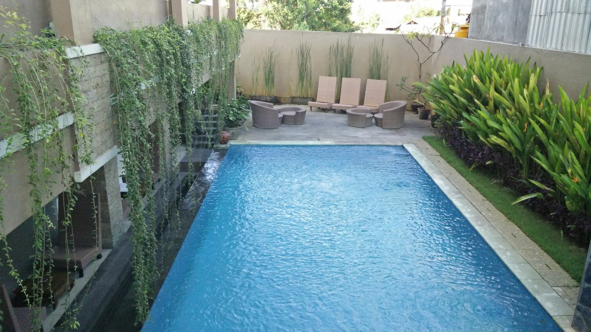 Koi Hotel And Residence Денпасар Екстериор снимка